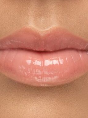 ⚡️🖤Il Makiage PDA Lip Service Lip Glaze